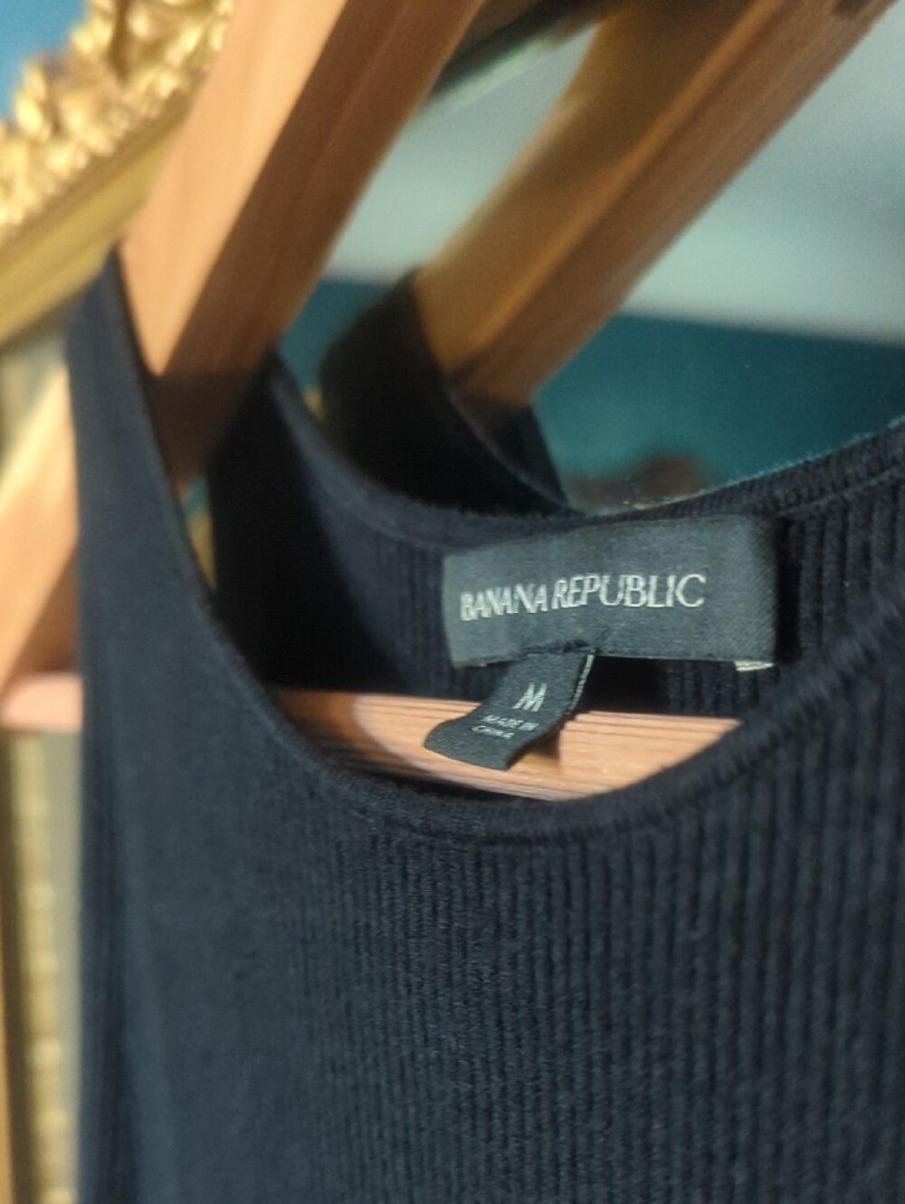 LAST CALL - Banana Republic Black Ribbed Tank Top - Picture 6 of 7